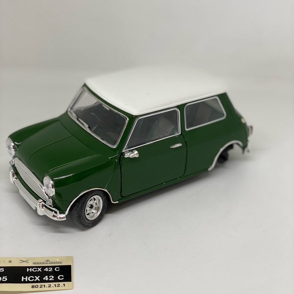 Solido 1964 Green/White Mini Cooper S Scale 1/16 Metal Die Cast